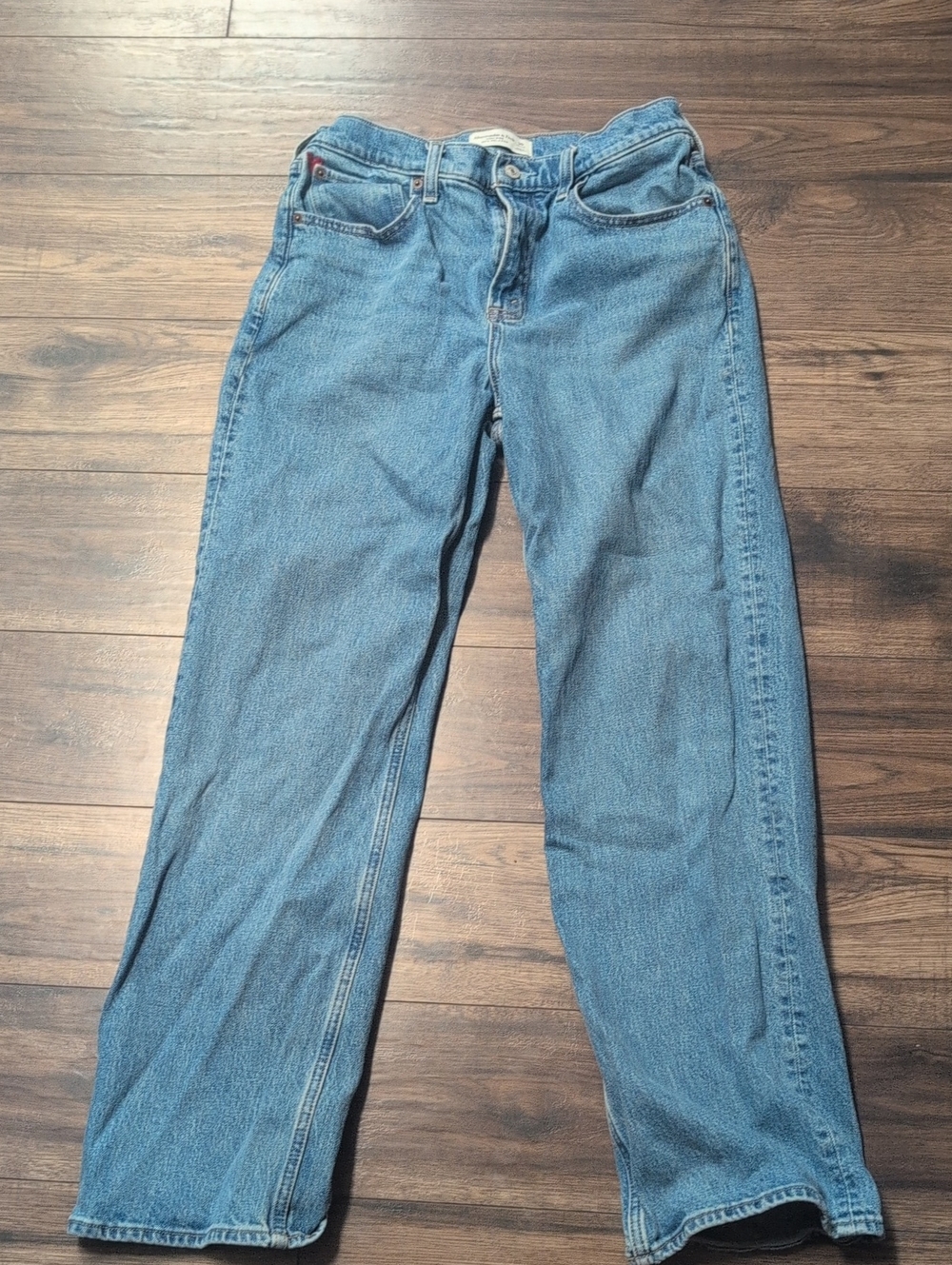 Abercombie and Fitch 90s Relaxed fit jeans